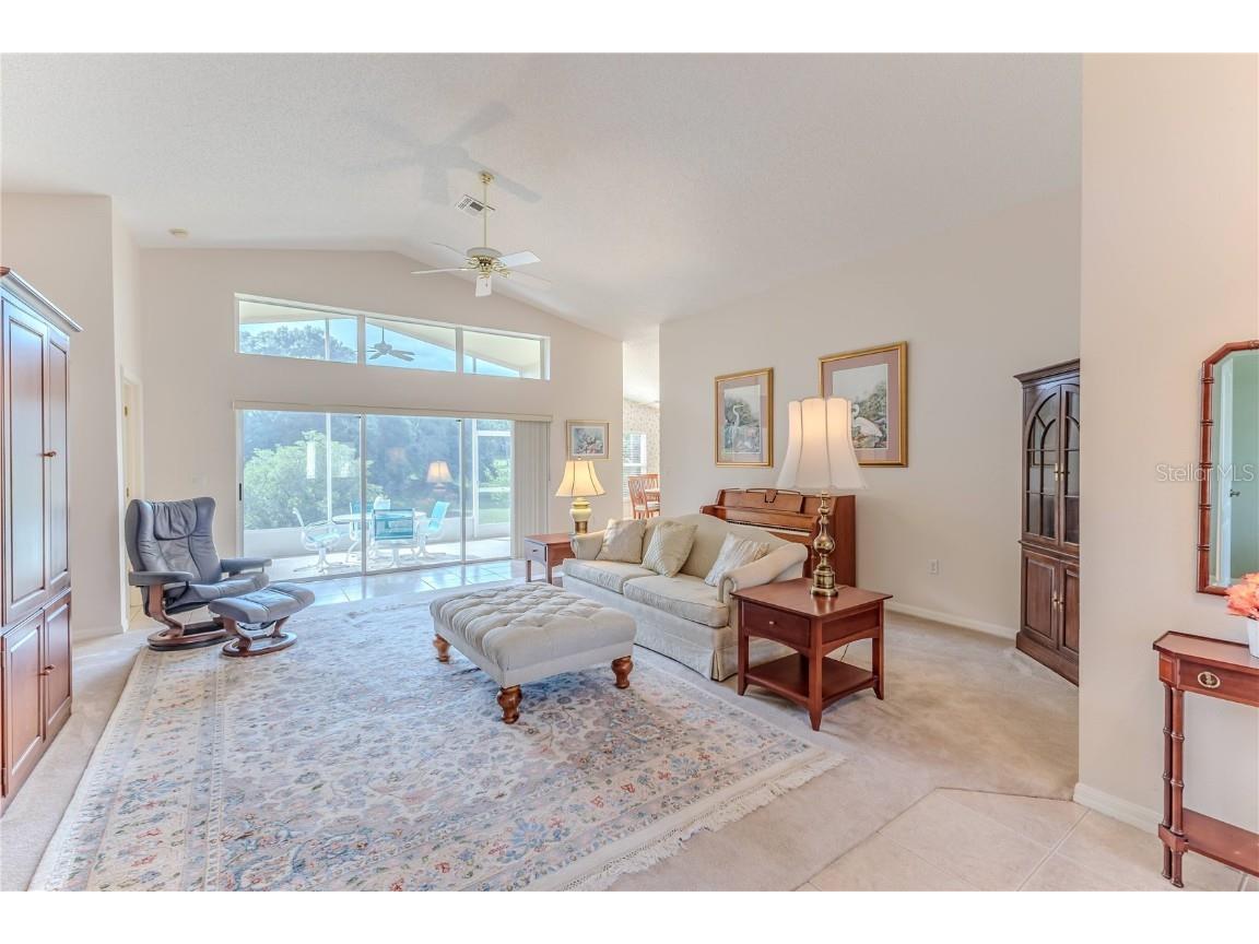 1032 Walnut Hill Court Spring Hill FL 34609 W7875292 image6