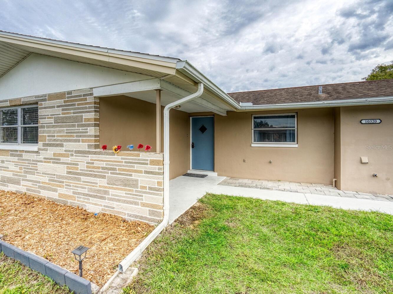 10320 Honeysuckle Lane Port Richey FL 34668 W7882585 image4