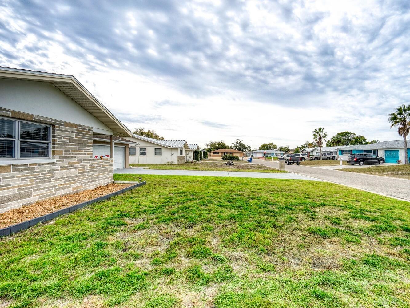 10320 Honeysuckle Lane Port Richey FL 34668 W7882585 image45