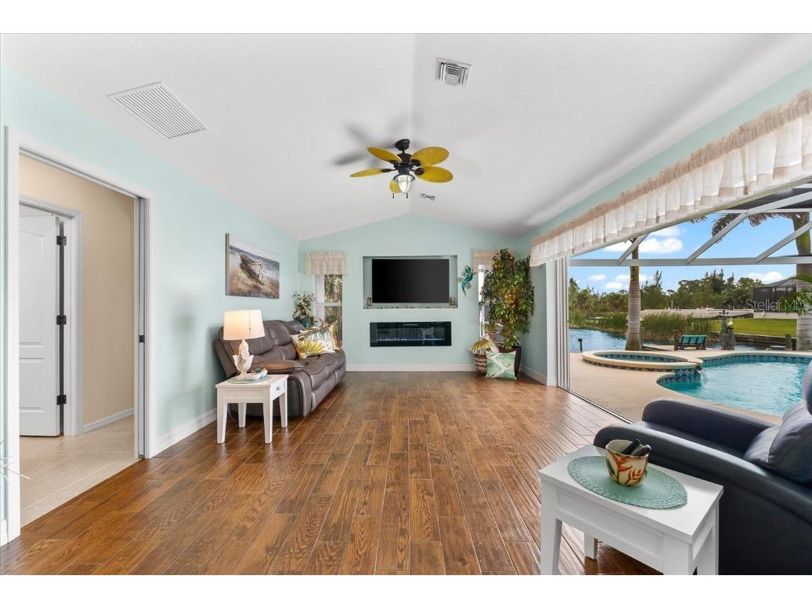 10322 Sunbury Drive Port Charlotte FL 33981 - ARON WATERWAY D6144511 image17