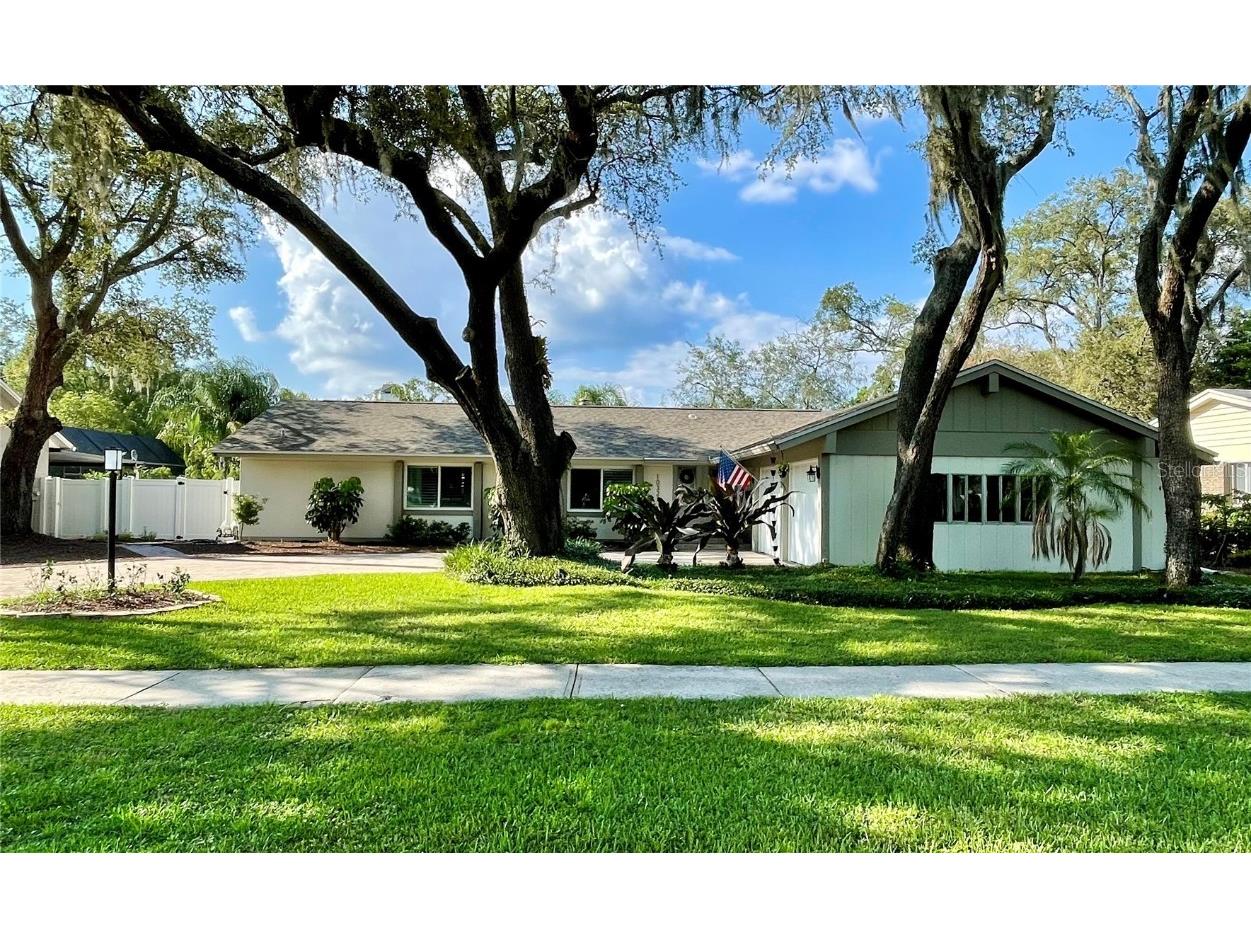 10323 Orange Grove Drive Tampa FL 33618 U8205204 image1