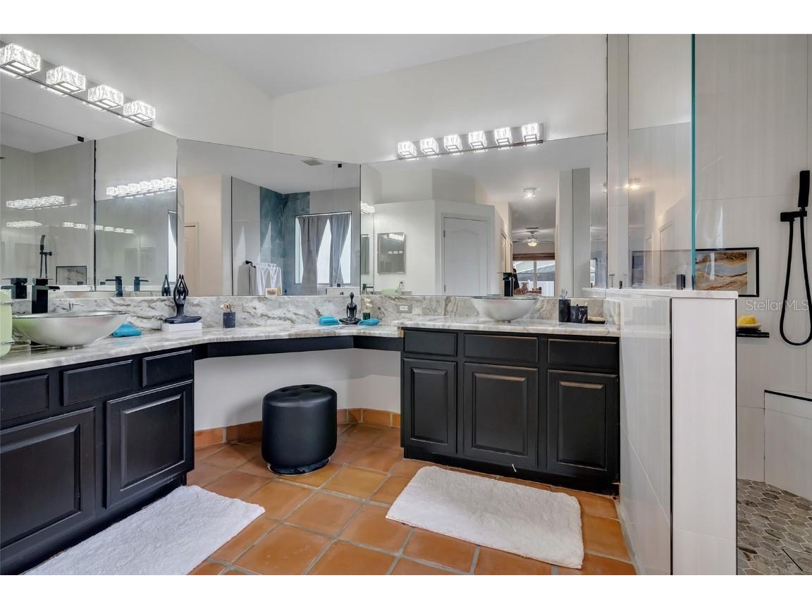 10327 Meadow Crossing Drive Tampa FL 33647 TB8413517 image16