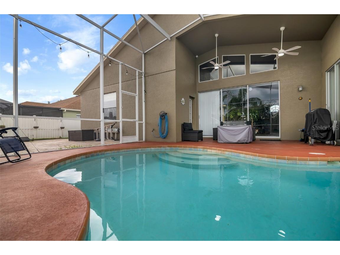 10327 Meadow Crossing Drive Tampa FL 33647 TB8413517 image3