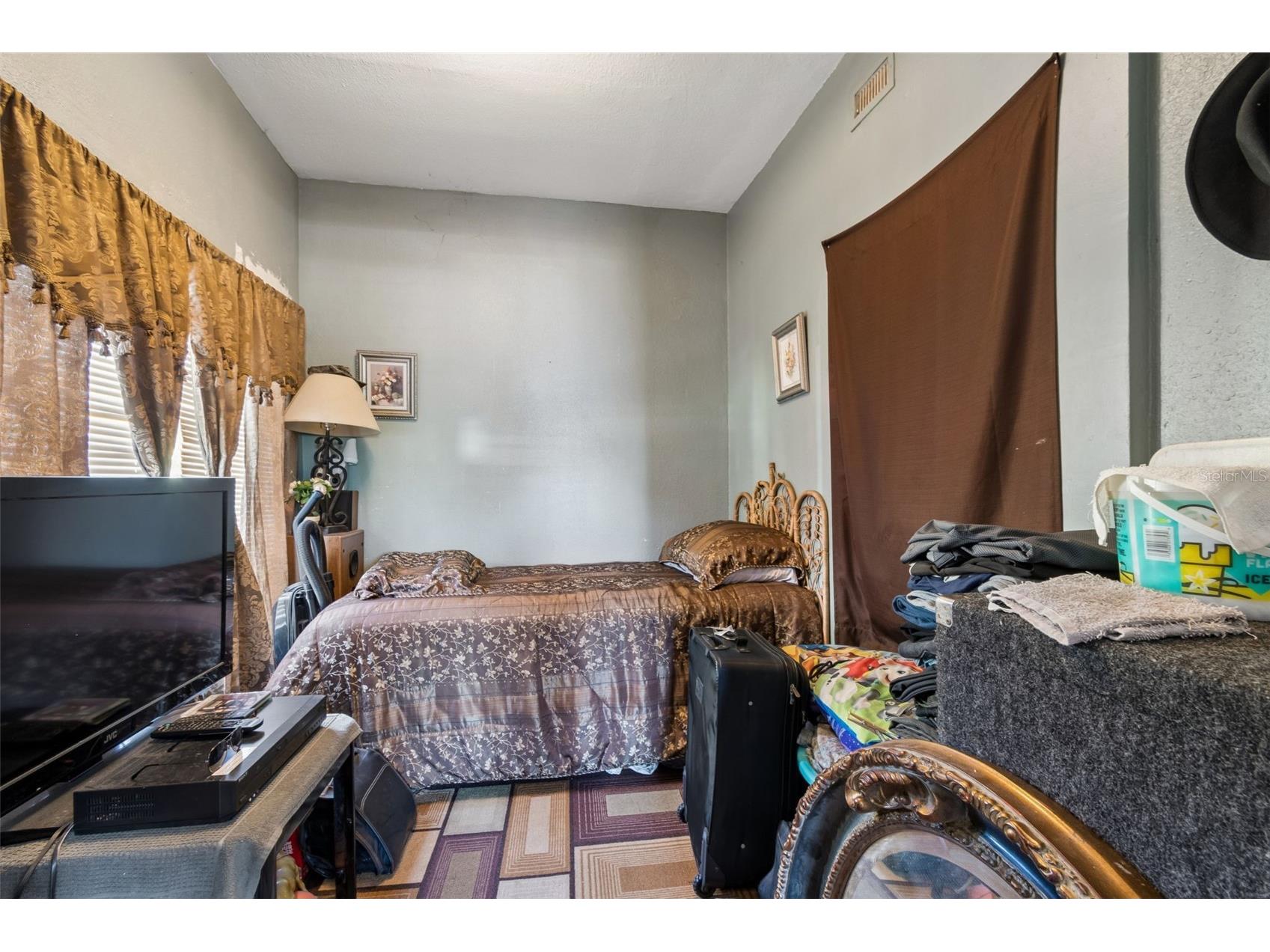 1033 19th Avenue S Saint Petersburg FL 33705 TB8503357 image27