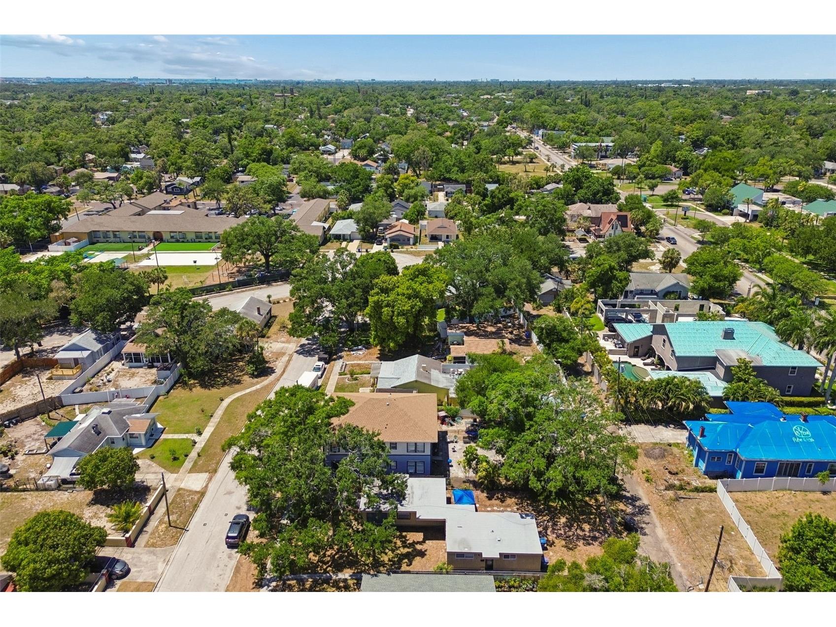 1033 19th Avenue S Saint Petersburg FL 33705 TB8503357 image37