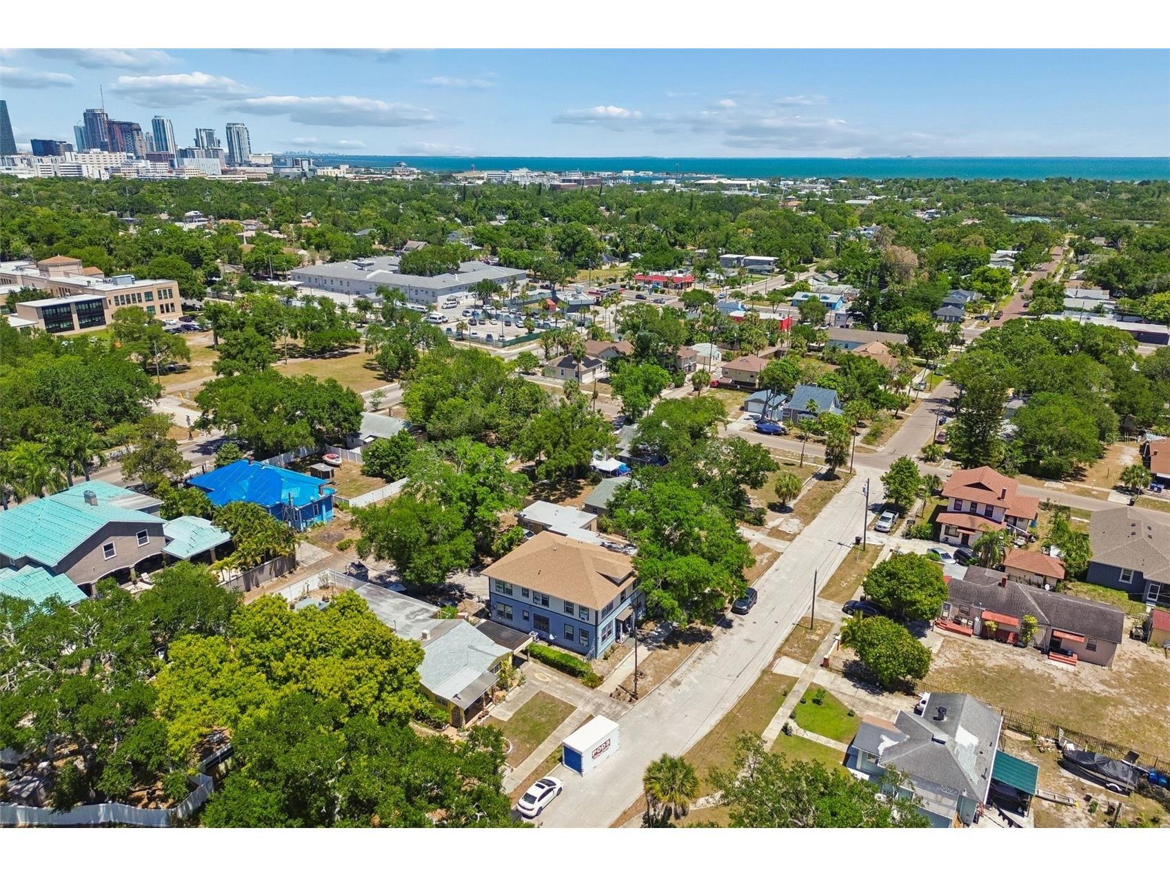1033 19th Avenue S Saint Petersburg FL 33705 TB8503357 image40