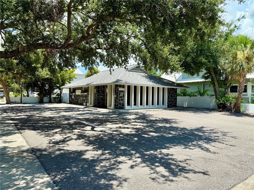 1033 7th Avenue N Saint Petersburg FL 33705 TB8409038 image2