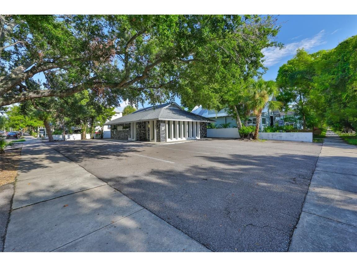 1033 7th Avenue N Saint Petersburg FL 33705 TB8409038 image24