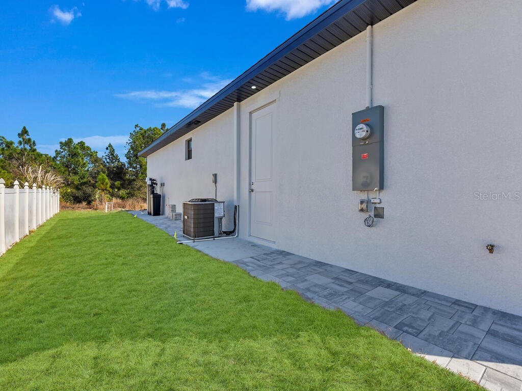 1033 Bassinger Avenue S Lehigh Acres FL 33974 C7521590 image31