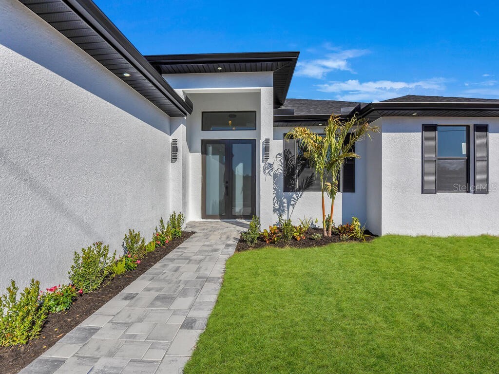 1033 Bassinger Avenue S Lehigh Acres FL 33974 C7521590 image4