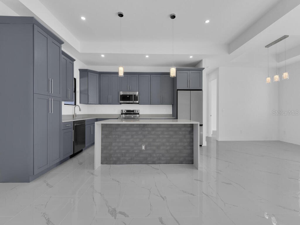 1033 Bassinger Avenue S Lehigh Acres FL 33974 C7521590 image9