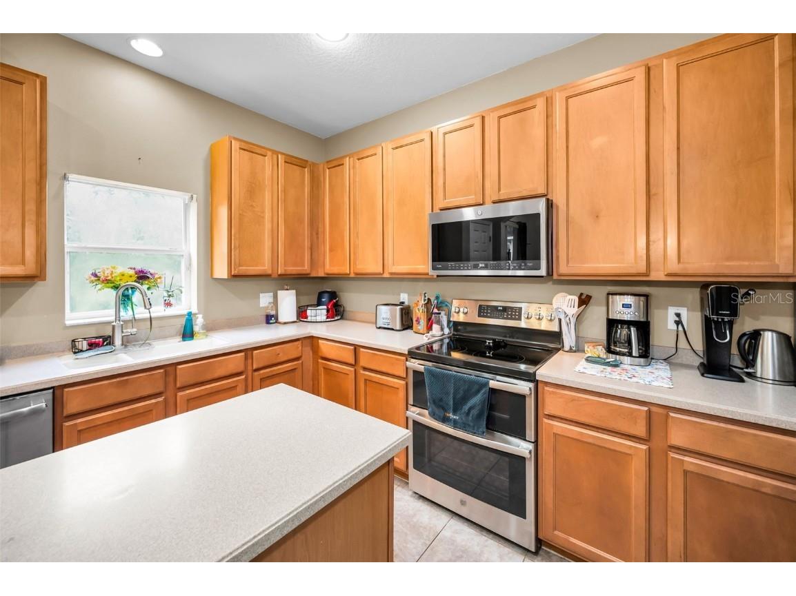 1033 Bella Vista Drive NE Saint Petersburg FL 33702 TB8430357 image12