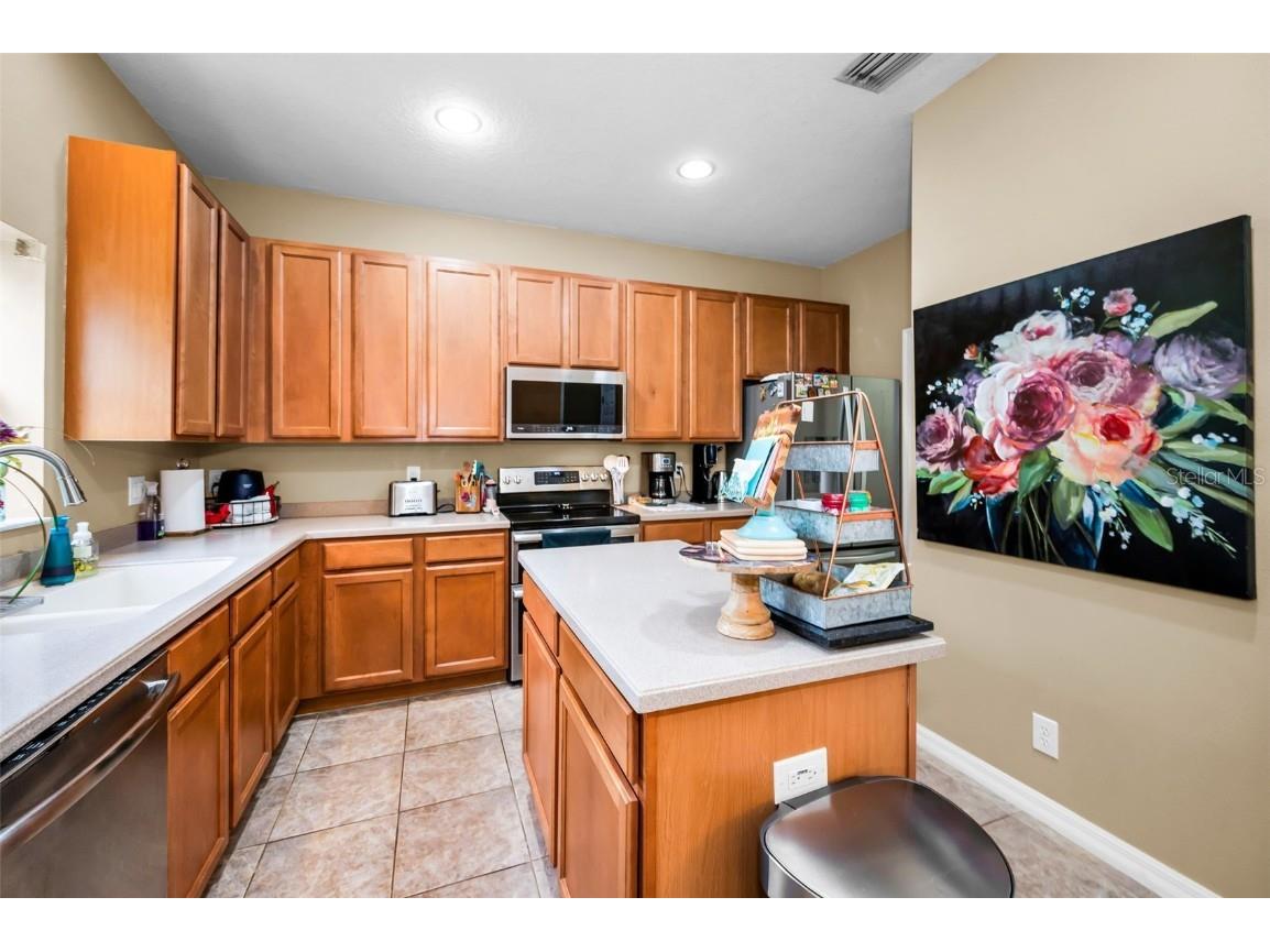 1033 Bella Vista Drive NE Saint Petersburg FL 33702 TB8430357 image13