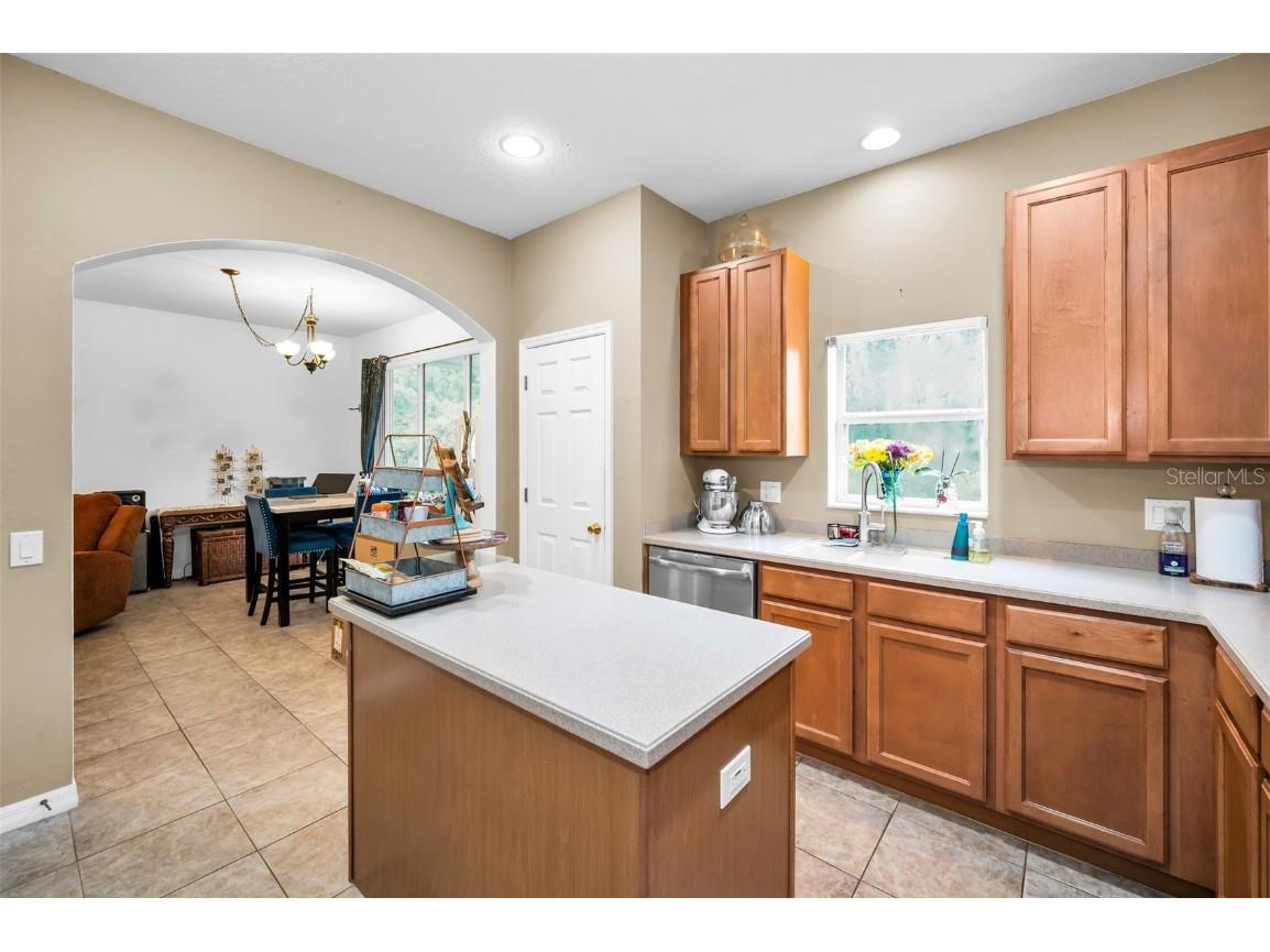 1033 Bella Vista Drive NE Saint Petersburg FL 33702 TB8430357 image15