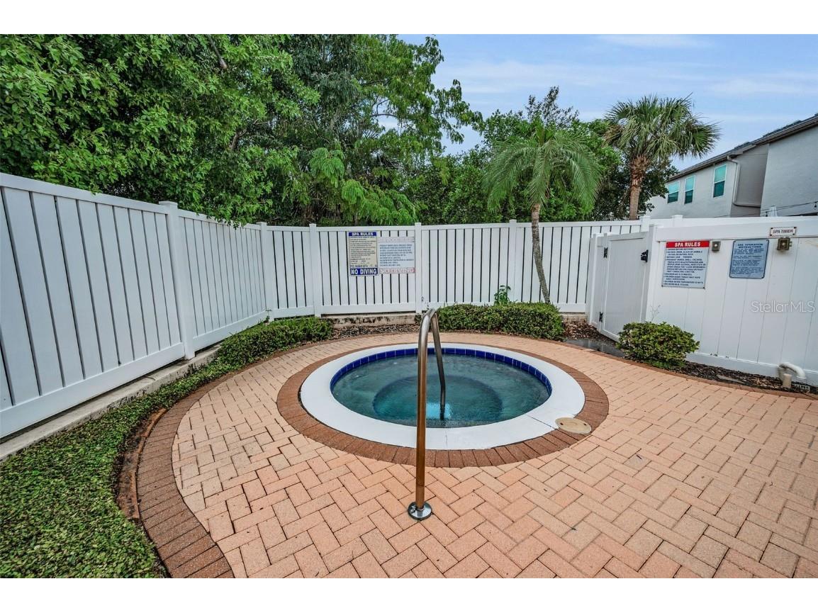 1033 Bella Vista Drive NE Saint Petersburg FL 33702 TB8430357 image49