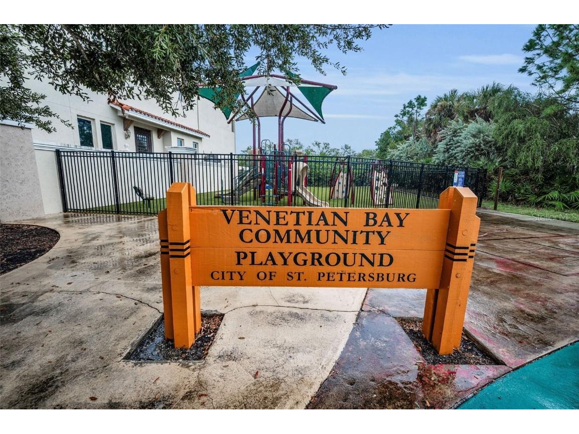 1033 Bella Vista Drive NE Saint Petersburg FL 33702 TB8430357 image53