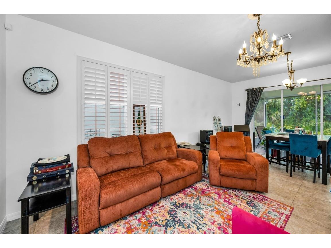 1033 Bella Vista Drive NE Saint Petersburg FL 33702 TB8430357 image8