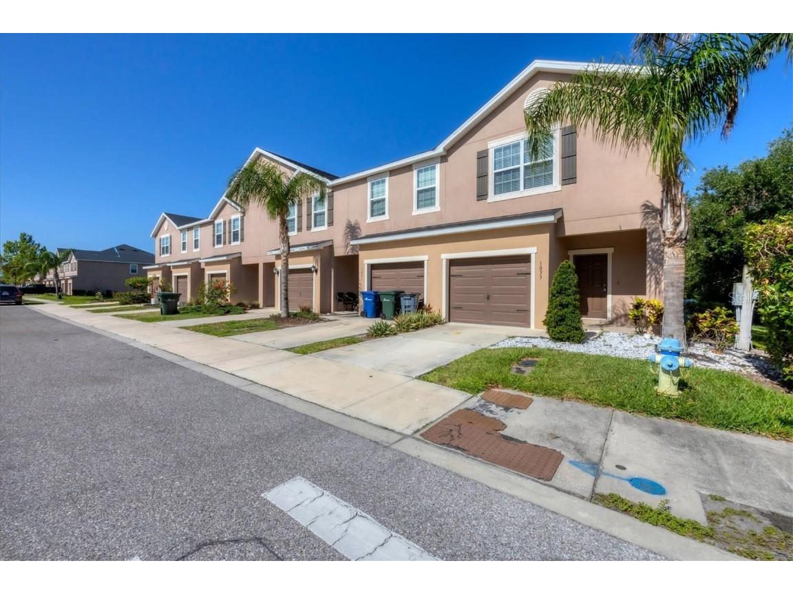 1033 Grantham Drive Sarasota FL 34234 A4650636 image1