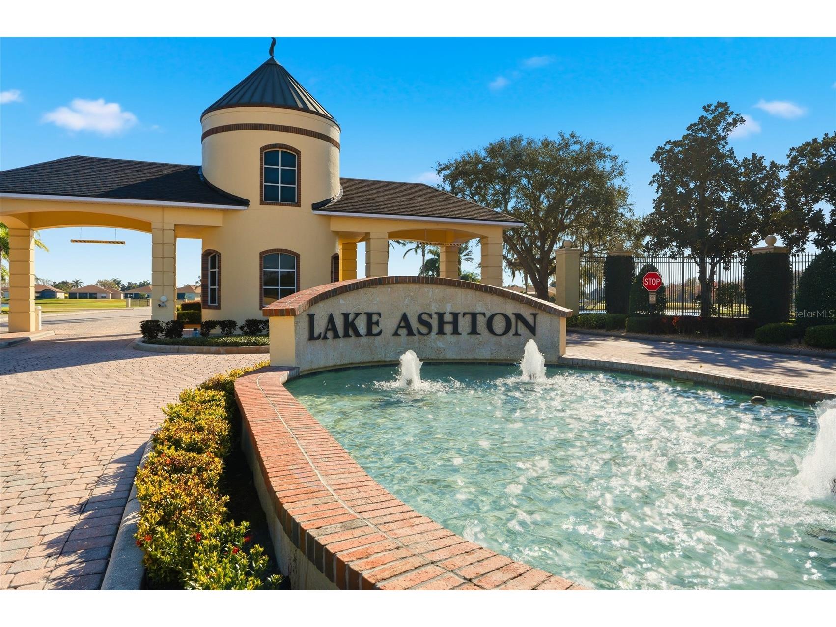 1033 Sawgrass Drive Winter Haven FL 33884 P4937685 image2