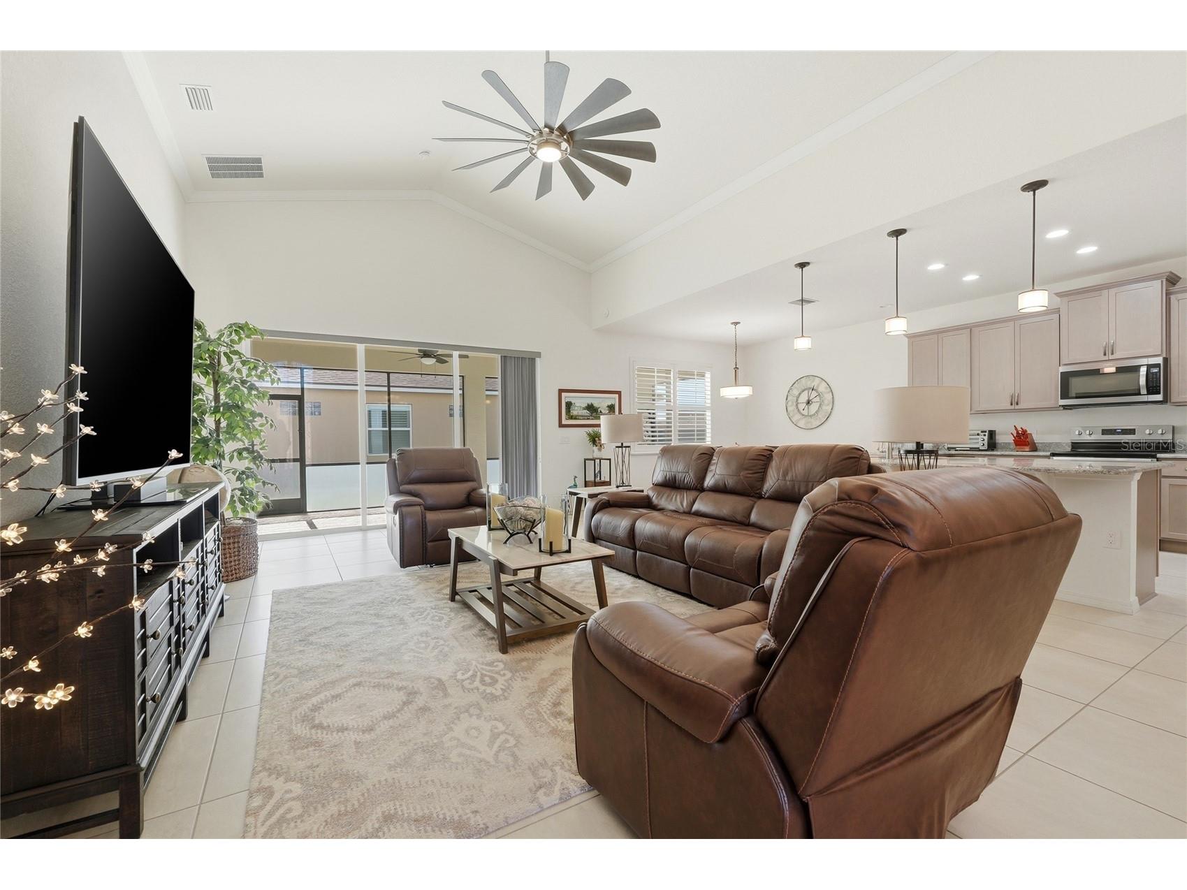 1033 Sawgrass Drive Winter Haven FL 33884 P4937685 image4