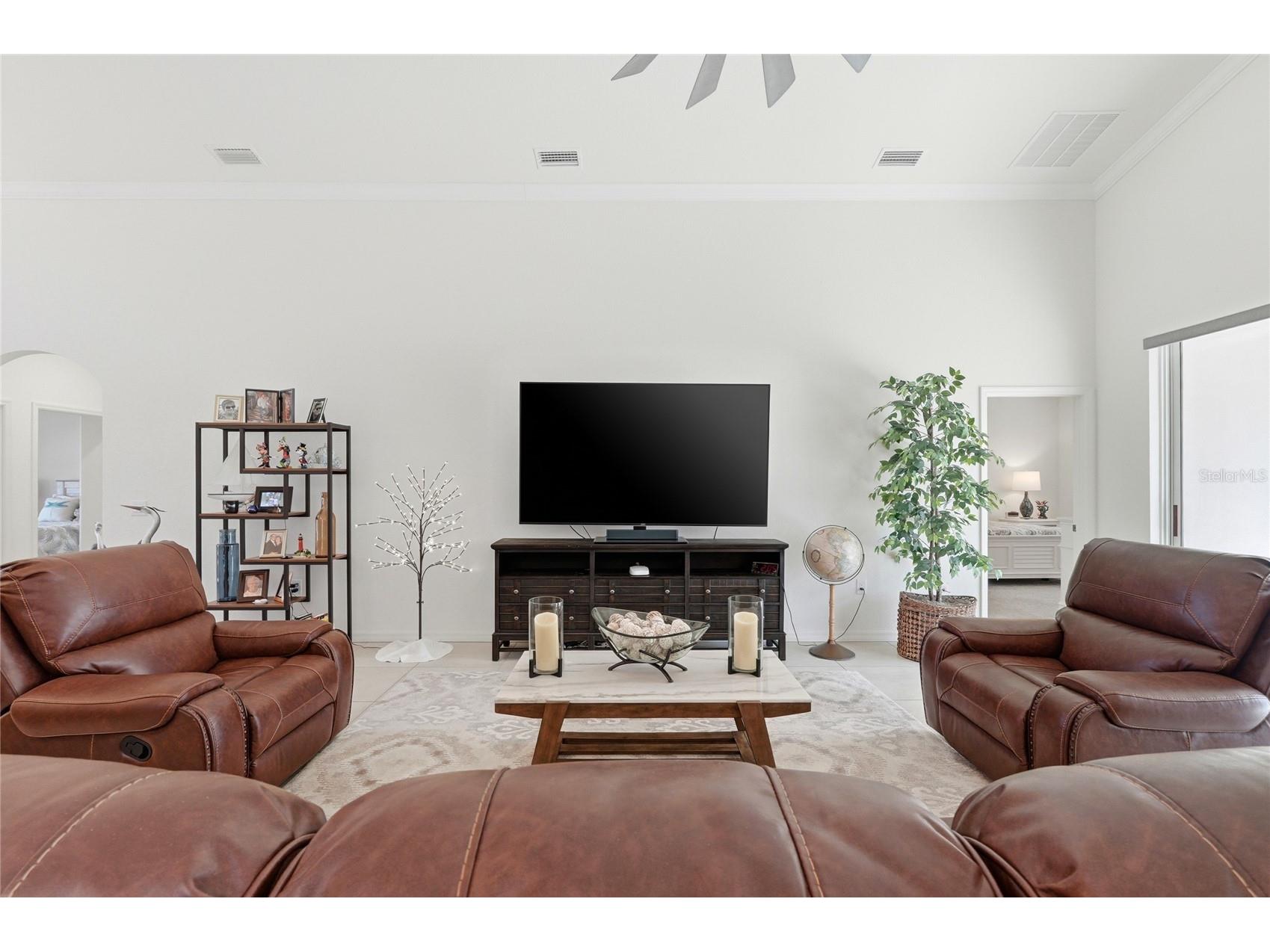 1033 Sawgrass Drive Winter Haven FL 33884 P4937685 image8