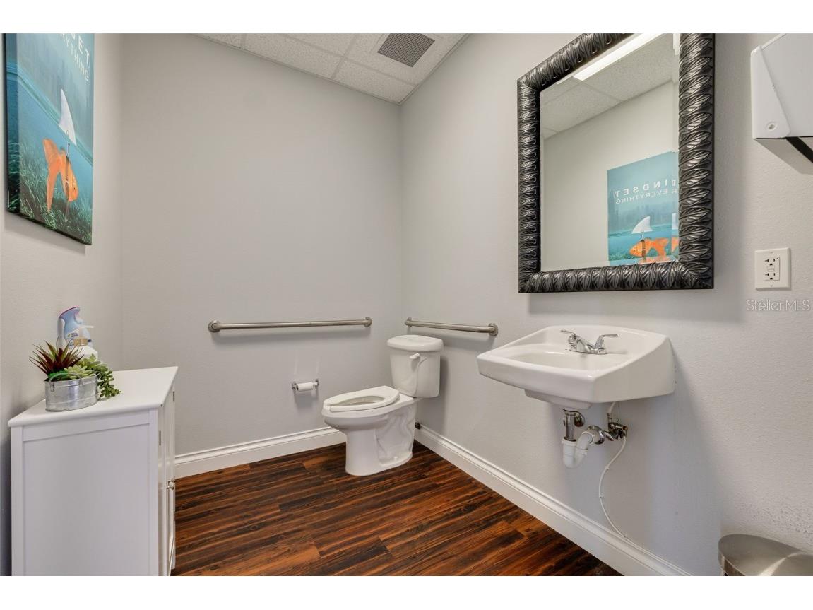 1033 W Bay Drive Largo FL 33770 TB8435360 image12