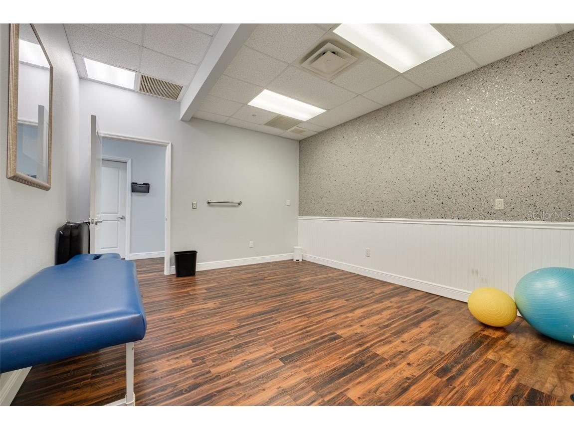 1033 W Bay Drive Largo FL 33770 TB8435360 image25