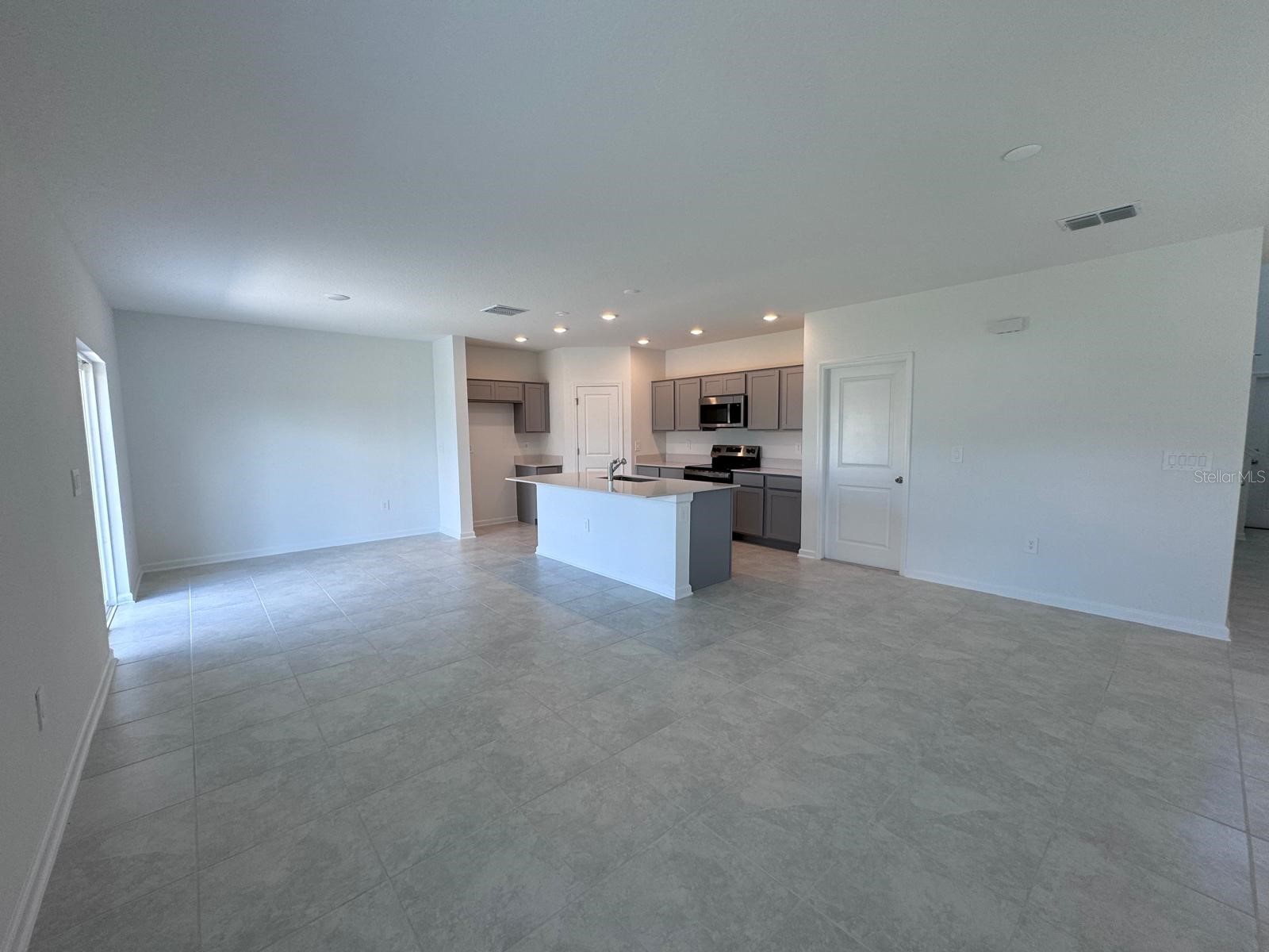 1033 Waterfall Boulevard Davenport FL 33837 O6411612 image5