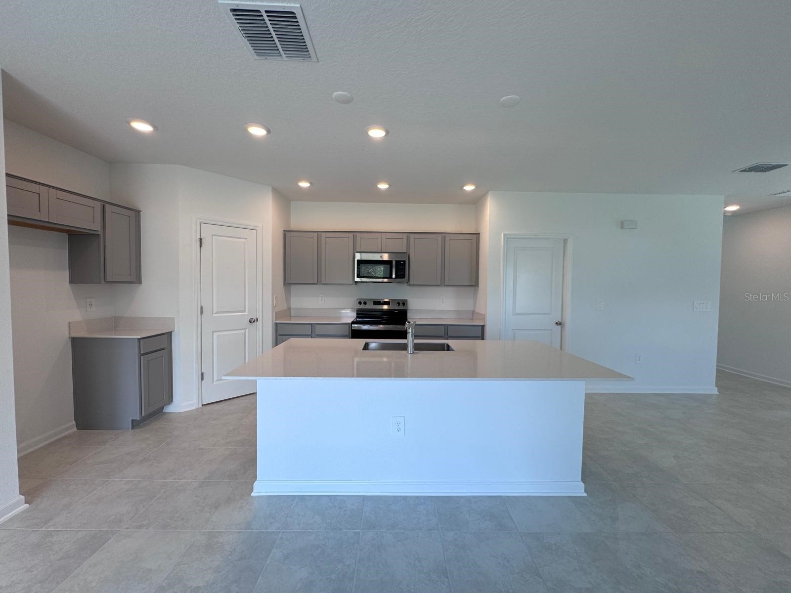 1033 Waterfall Boulevard Davenport FL 33837 O6411612 image9