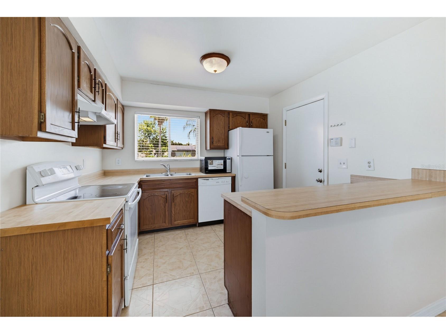 10330 Galliard Boulevard Orlando FL 32821 S5153526 image16