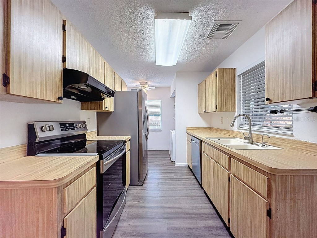 10330 White Cedar St Port Richey FL 34668 W7881286 image14