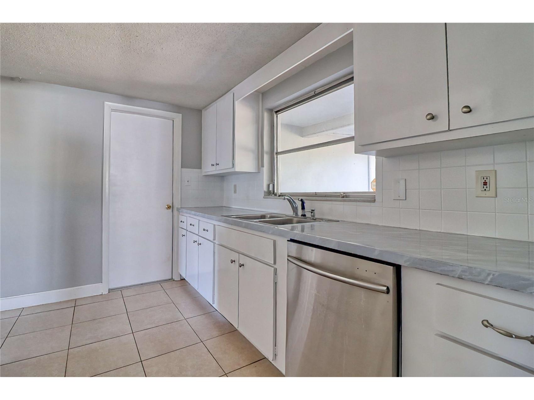 10332 Honeysuckle Lane Port Richey FL 34668 A4680478 image15