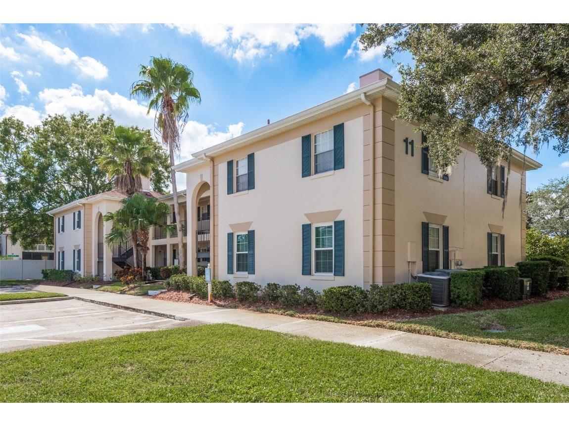 10333 Carrollwood Lane #111 Tampa FL 33618 U8218950 image1