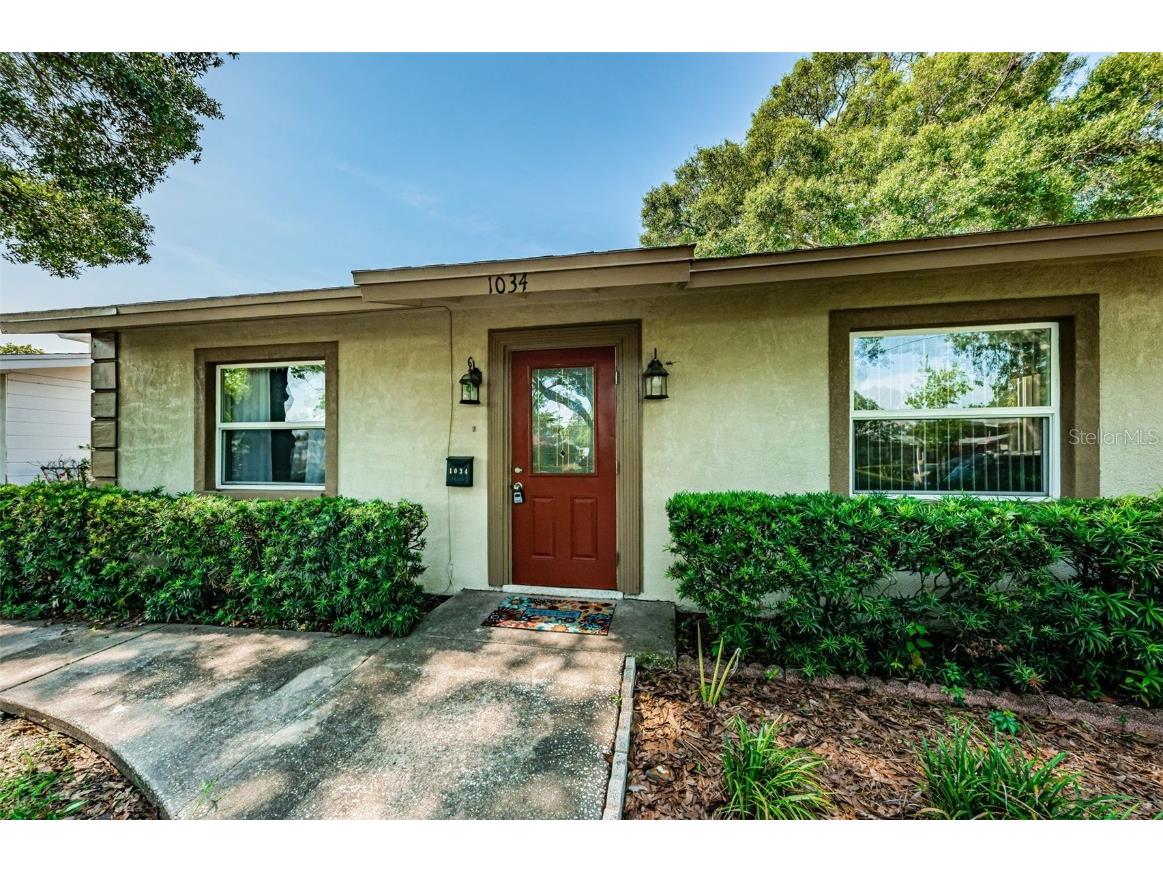 1034 47th Avenue N Saint Petersburg FL 33703 U8204330 image1