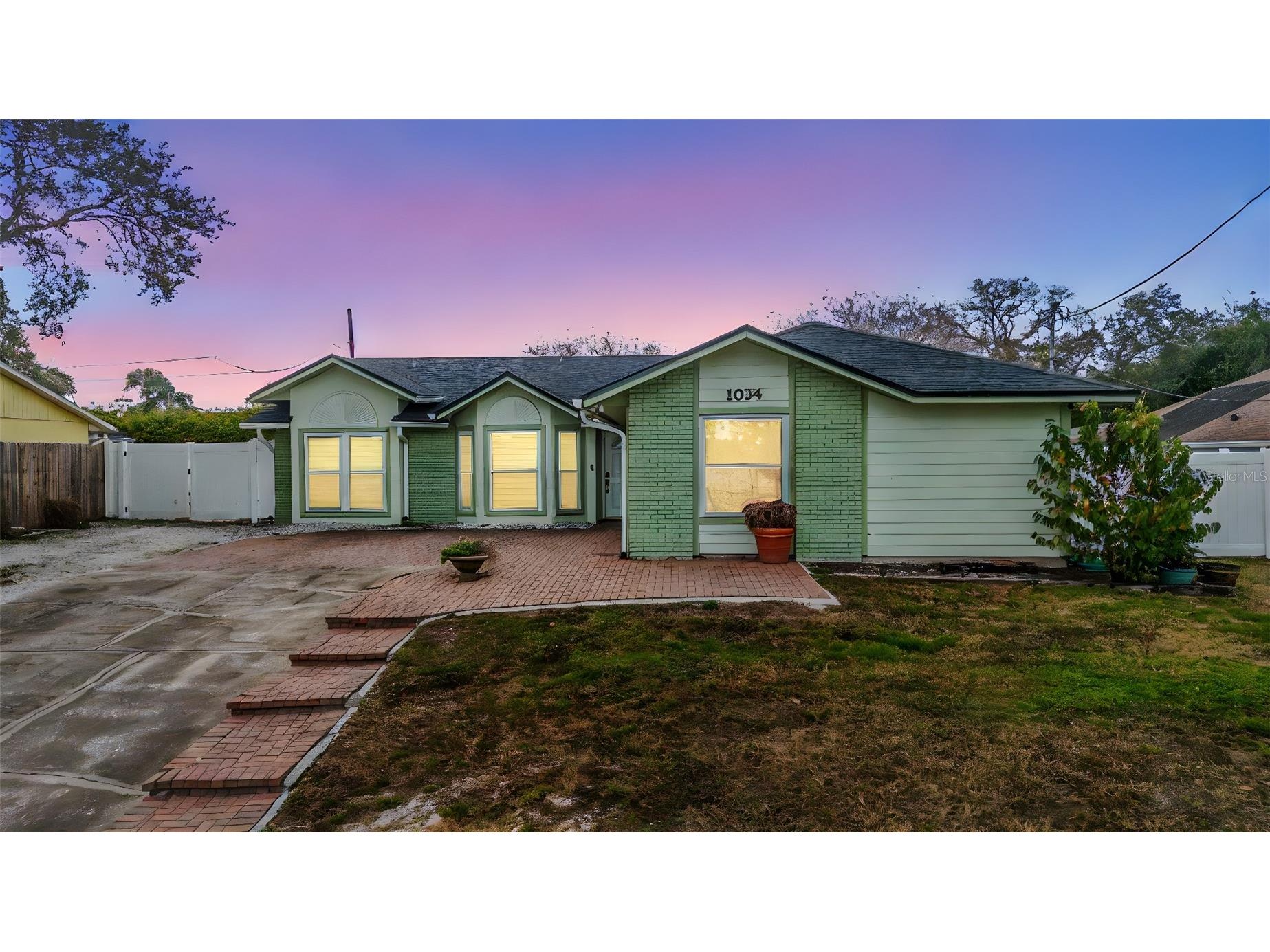 1034 E Gaucho Circle Deltona FL 32725 - LAKE GLEASON TB8464211 image1