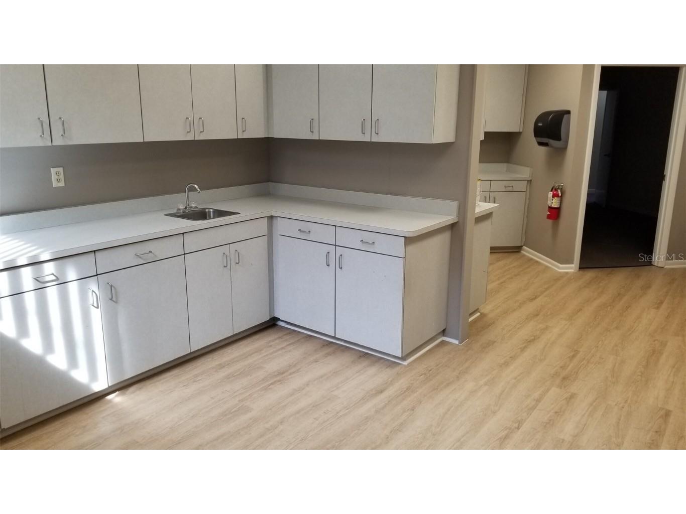 1034 NW 57th Street Gainesville FL 32605 GC535431 image3