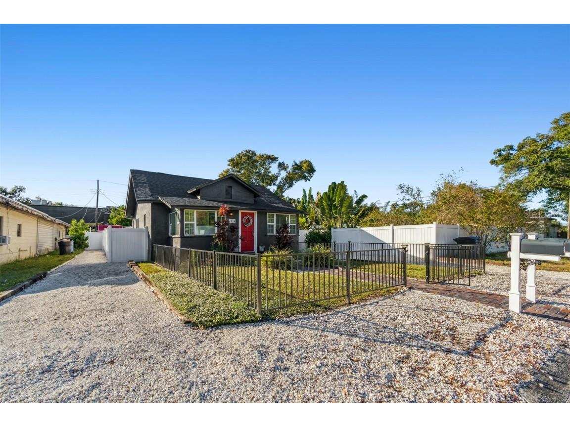 1034 Queen Street N Saint Petersburg FL 33713 TB8450126 image2