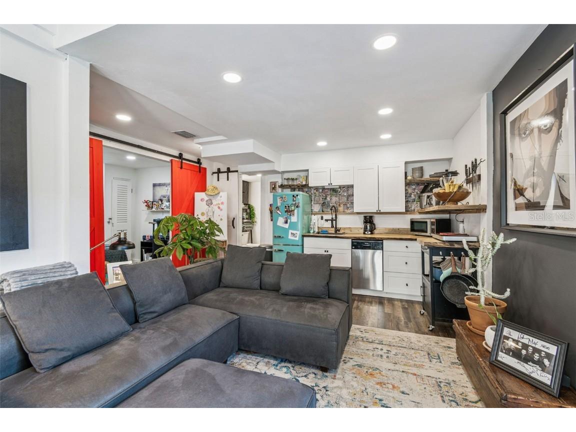 1034 Queen Street N Saint Petersburg FL 33713 TB8450126 image37