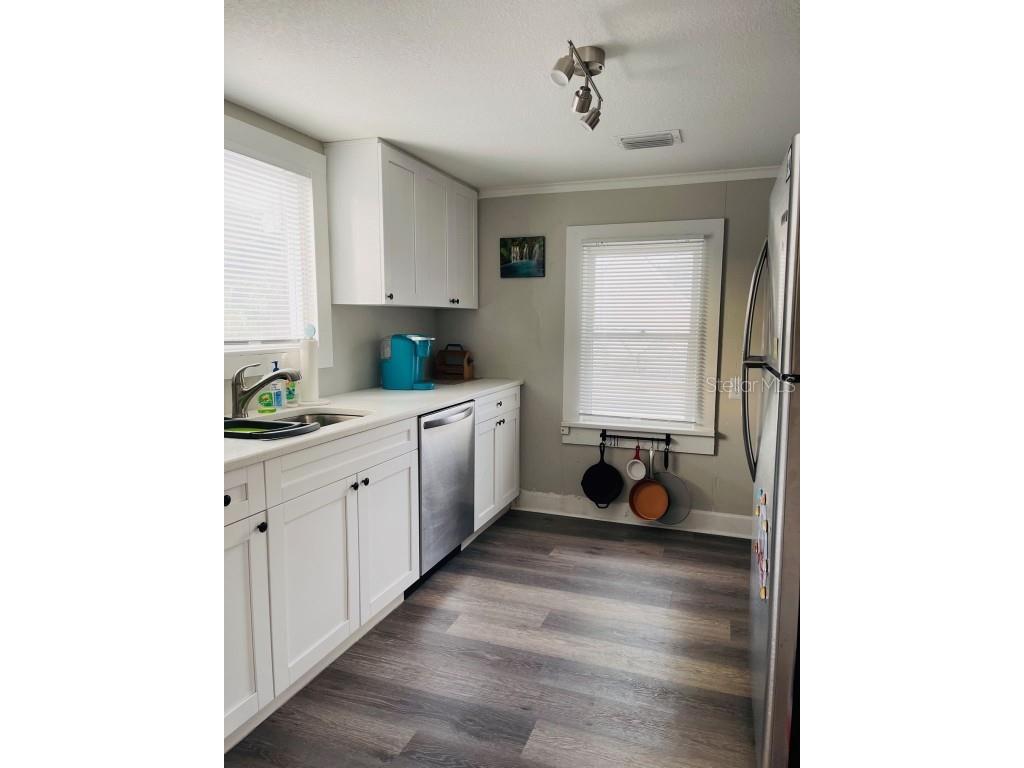 1034 Queen Street N Saint Petersburg FL 33713 TB8450126 image4