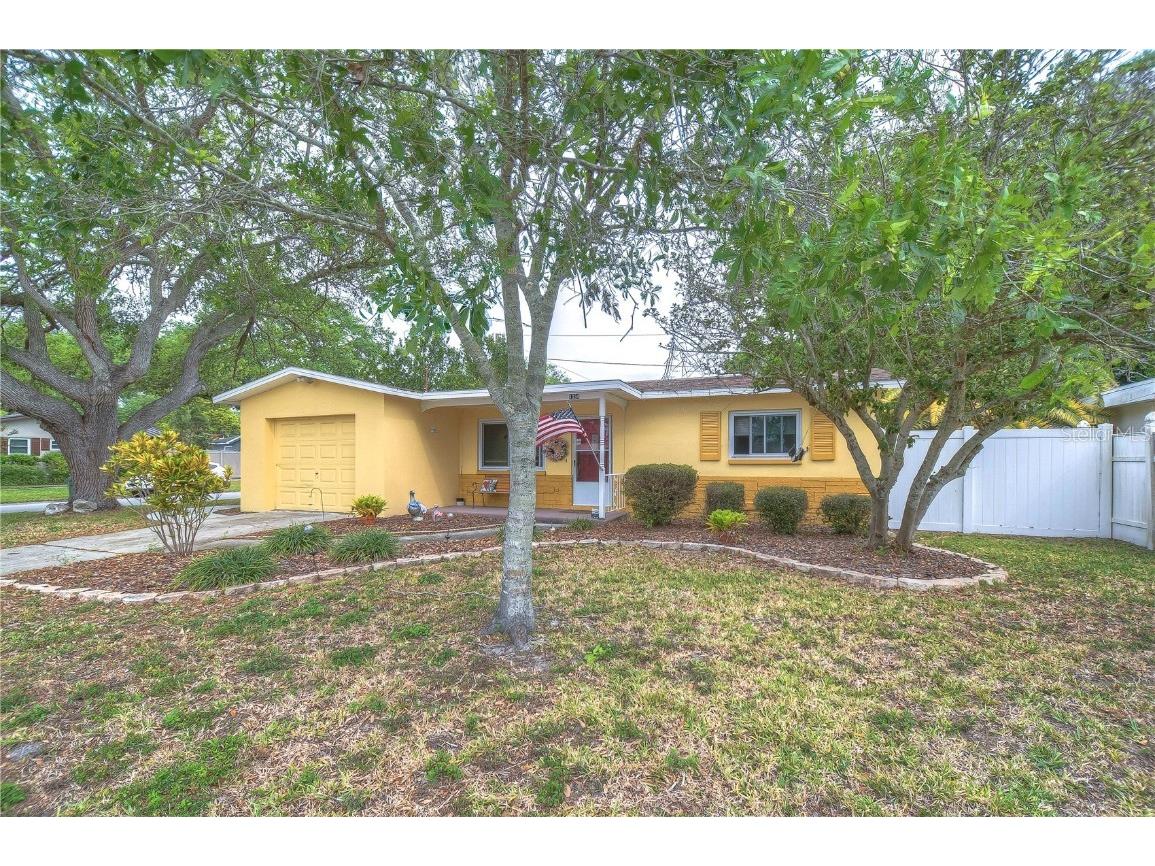 1034 Woodbrook Drive S Largo FL 33770 U8193870 image1