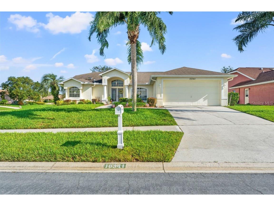 10341 Flag Road Spring Hill FL 34608 W7869079 image1