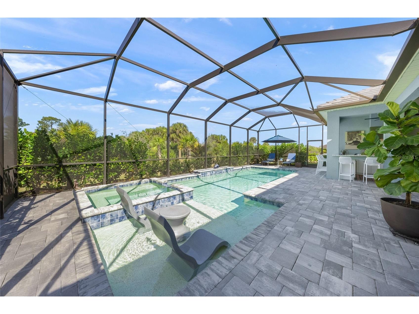 10345 Canaveral Circle Sarasota FL 34241 A4684154 image2