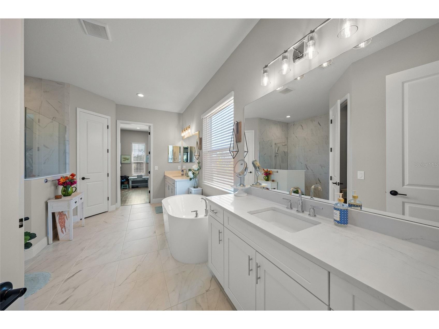 10345 Canaveral Circle Sarasota FL 34241 A4684154 image23