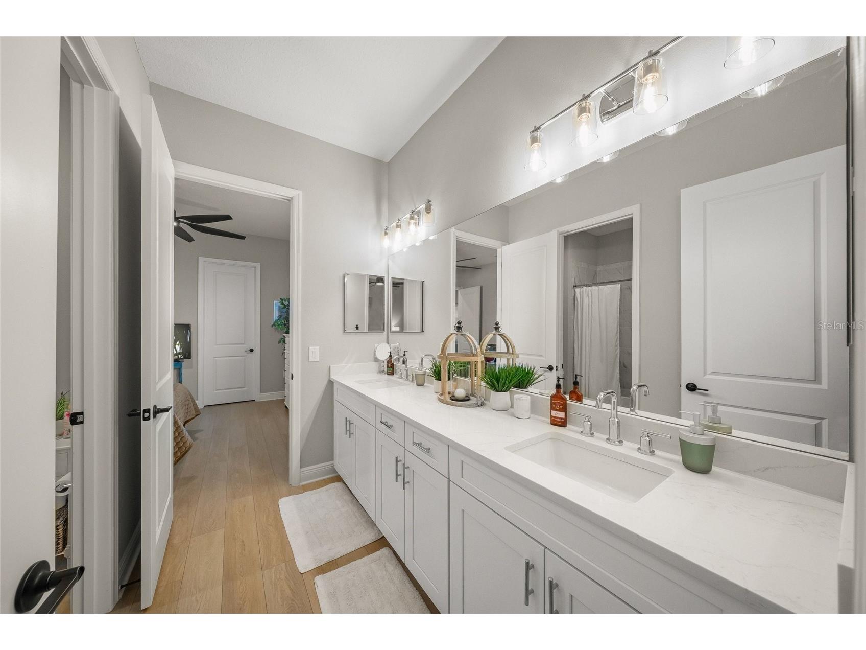 10345 Canaveral Circle Sarasota FL 34241 A4684154 image28