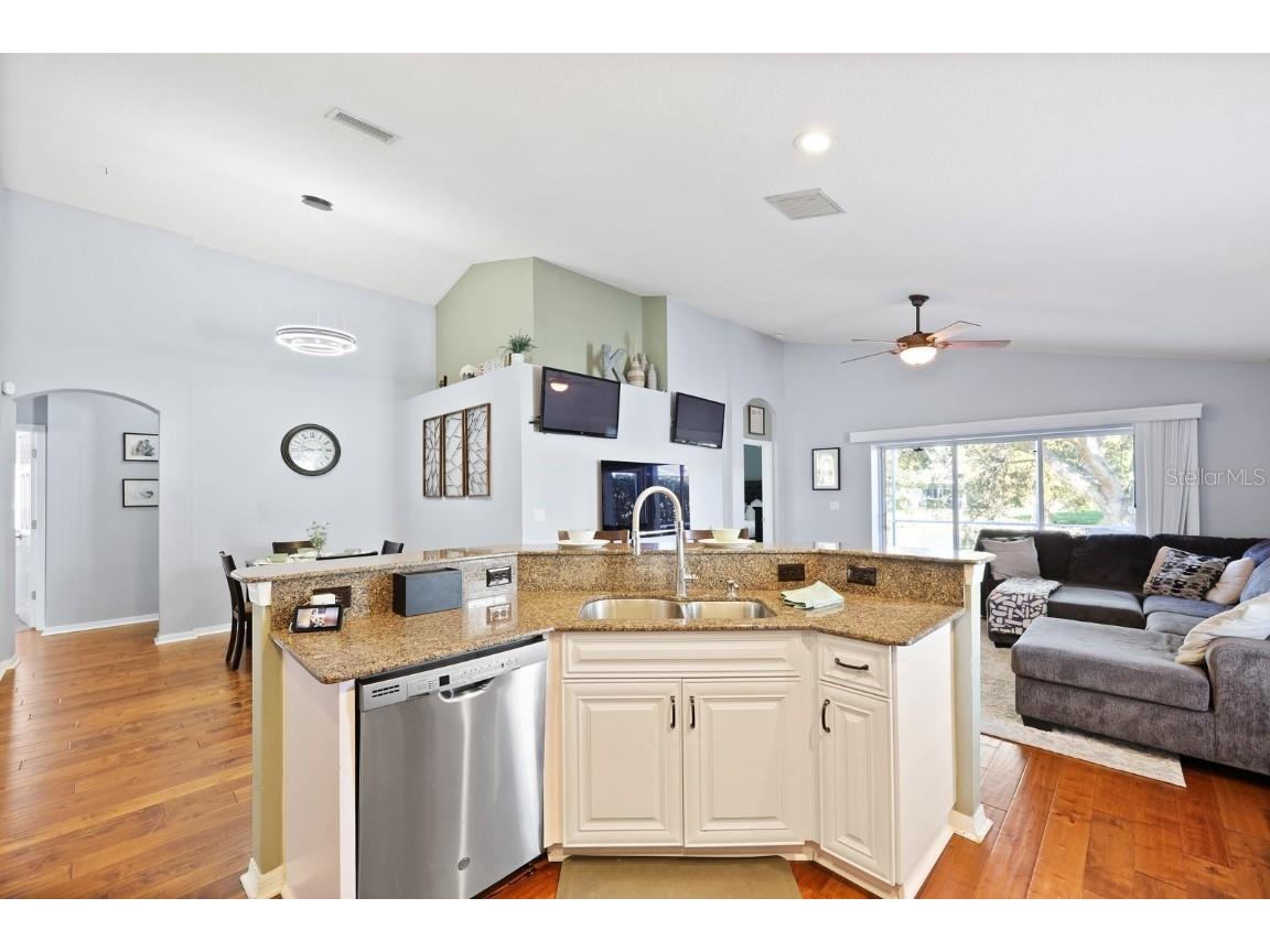 10345 Lightner Bridge Drive Tampa FL 33626 TB8457459 image10