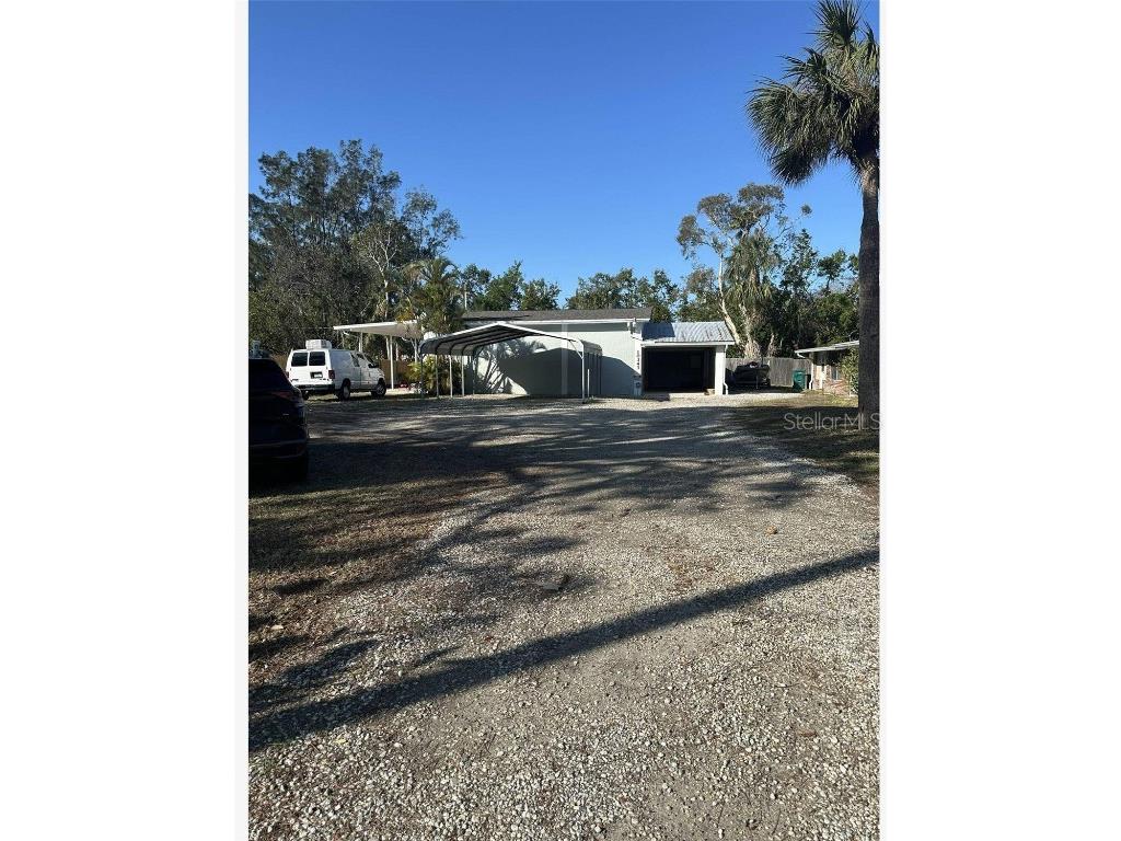 10345 NE San Martin Boulevard Saint Petersburg FL 33702 TB8367555 image1