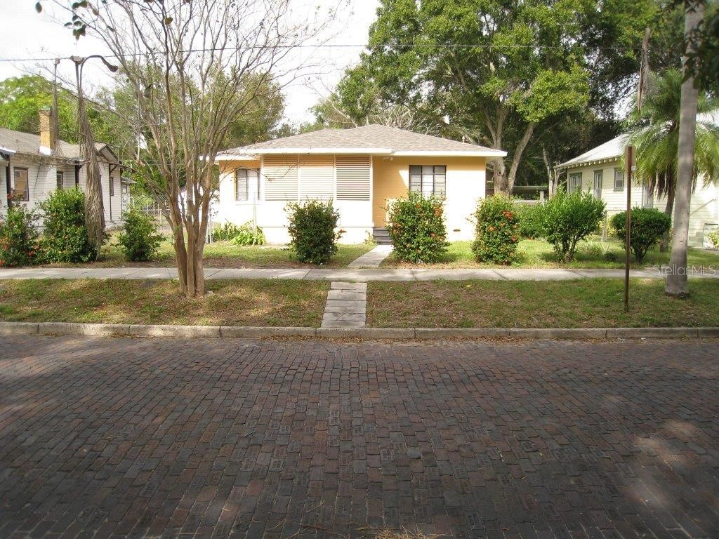 1035 15th Avenue S Saint Petersburg FL 33705 TB8374803 image1