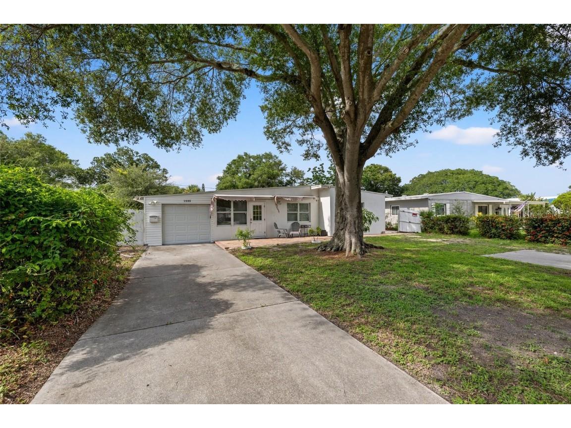 1035 58th Avenue N Saint Petersburg FL 33703 TB8387978 image1