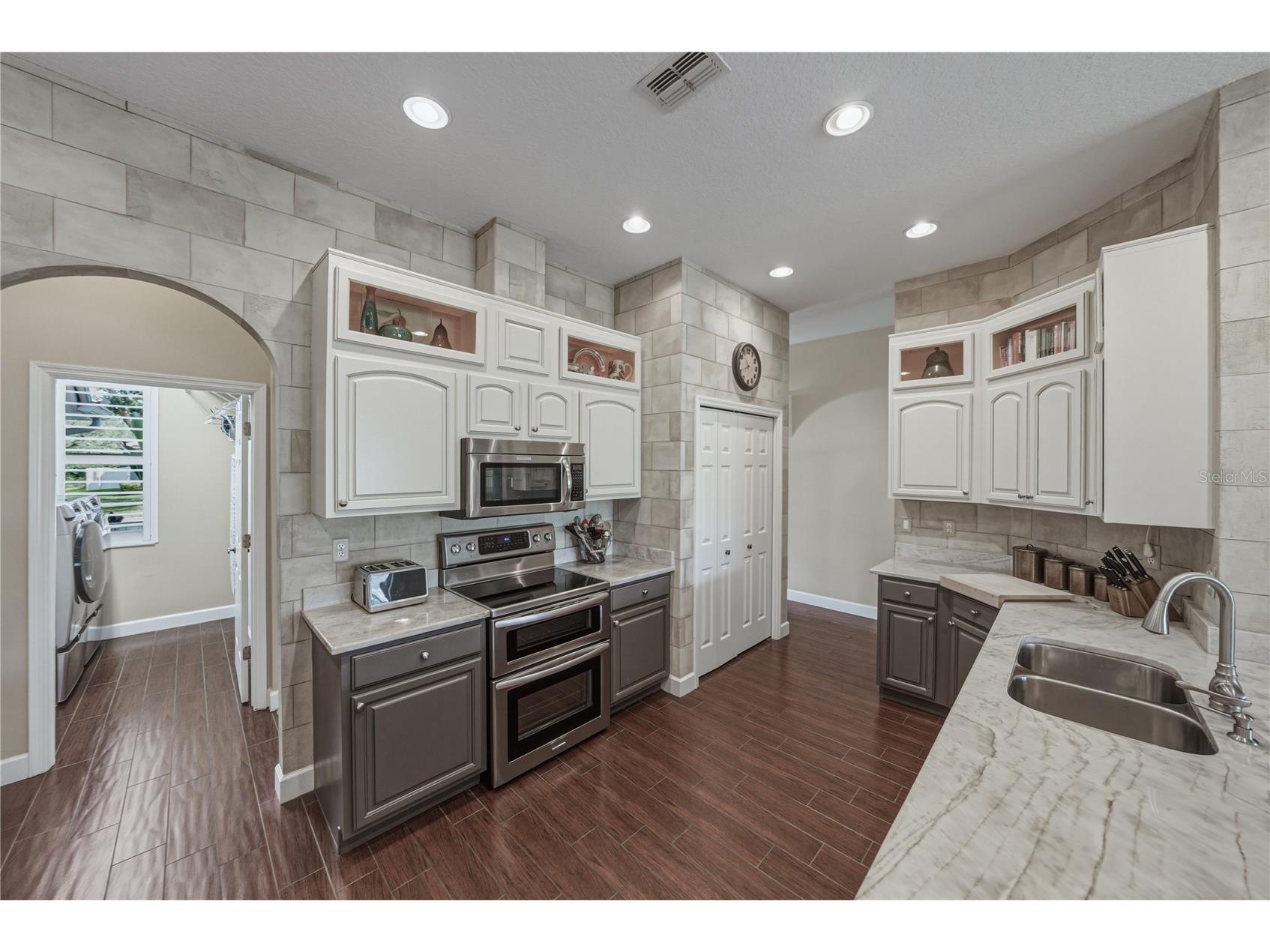 1035 Legends Pass Drive Valrico FL 33594 TB8503186 image17