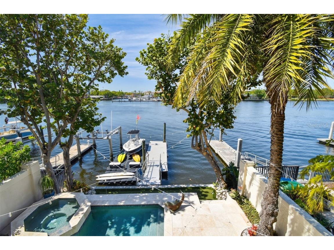 1035 Royal Pass Road Tampa FL 33602 TB8362911 image1